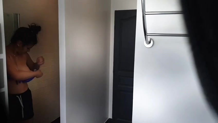 Plump babe Naked Big Boobs and pussy captured secretly in bathroom