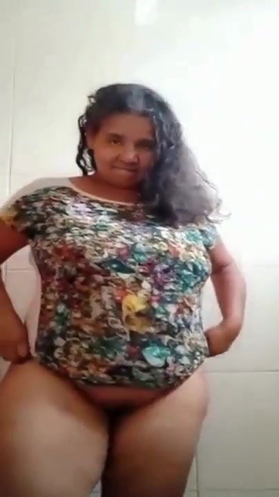 mature Aunt Shows That Housewives Are Also Naughty