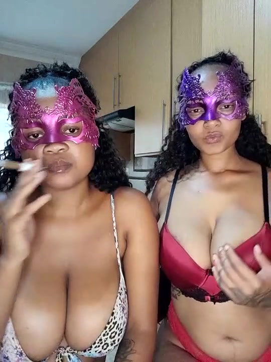 Mammygalz Black Buty Nice Boob