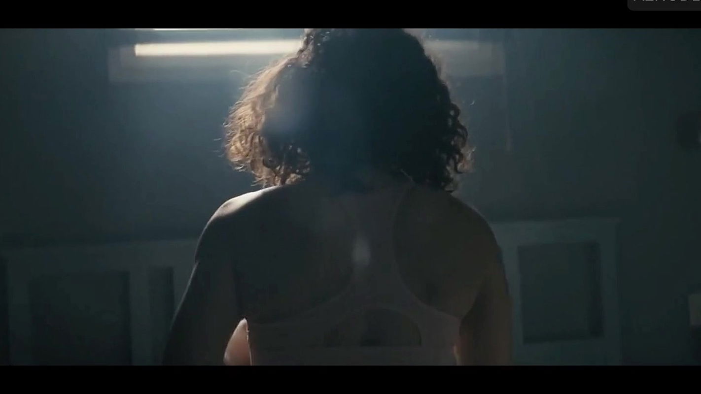 KIANA MADEIRA riding kissing-Perfect Addiction