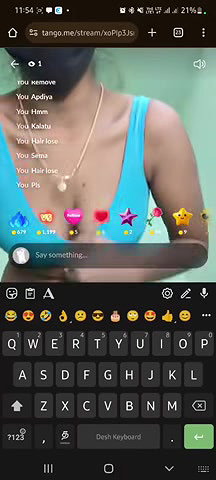 Hot girl ponnu maya tango live