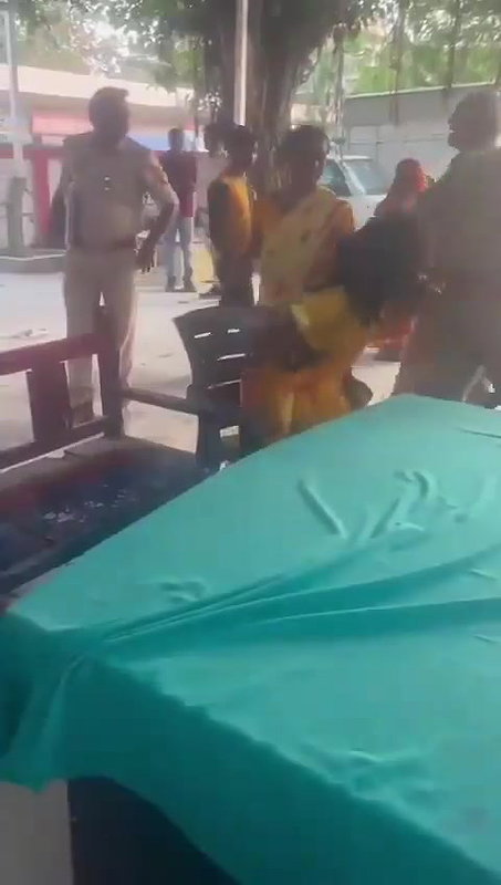 Hijras Gang in Local Station Nude tease