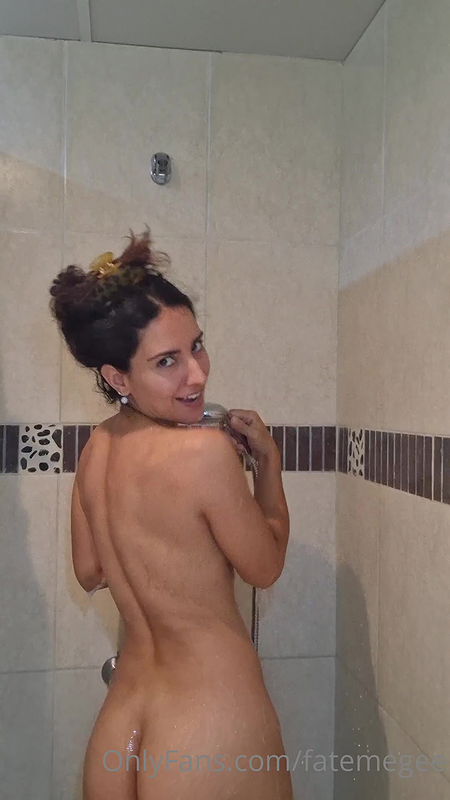 Fatemegee bathing onlyfans video