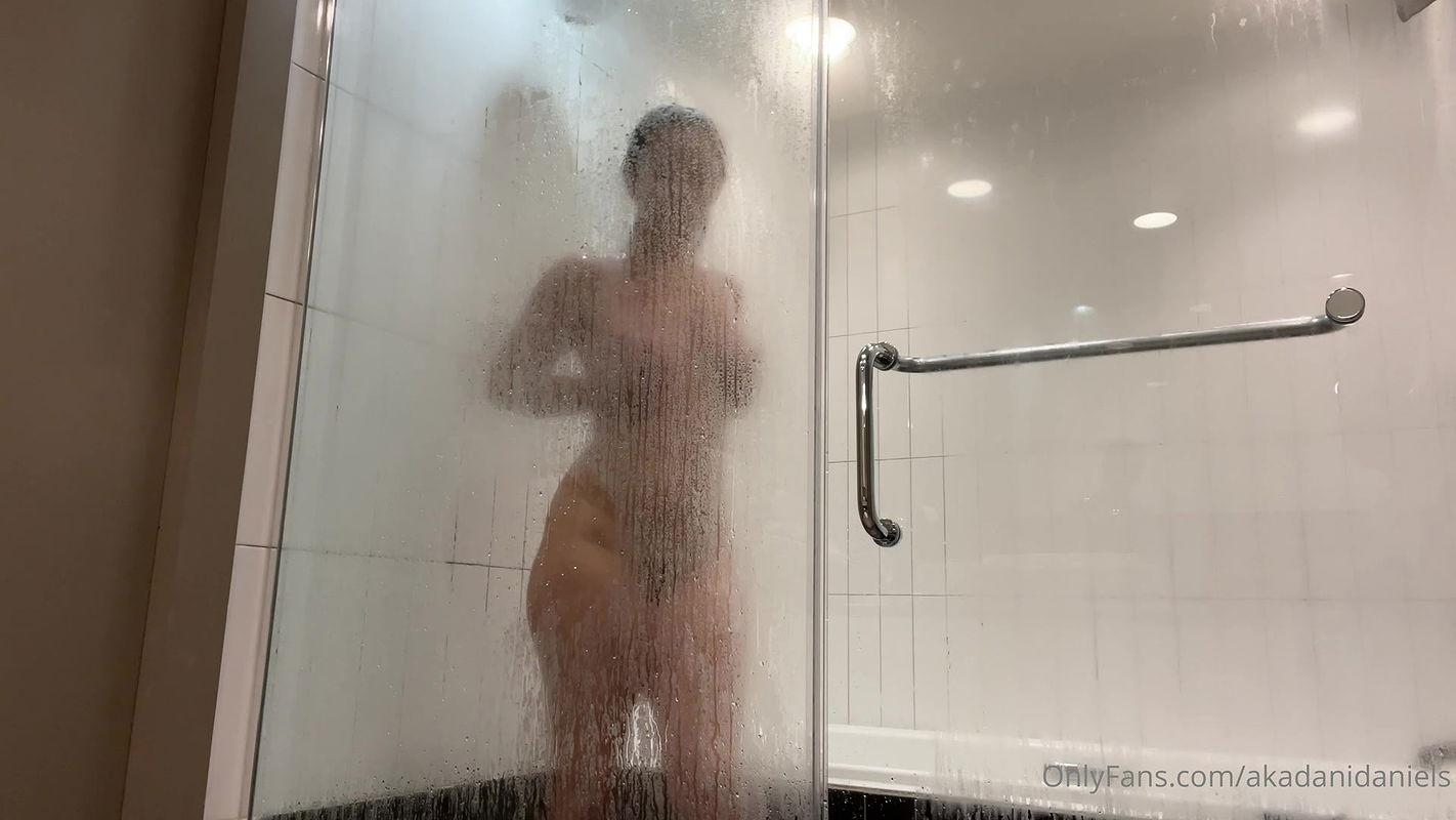 Dani Daniels – Shower Strip – ONLYFANS