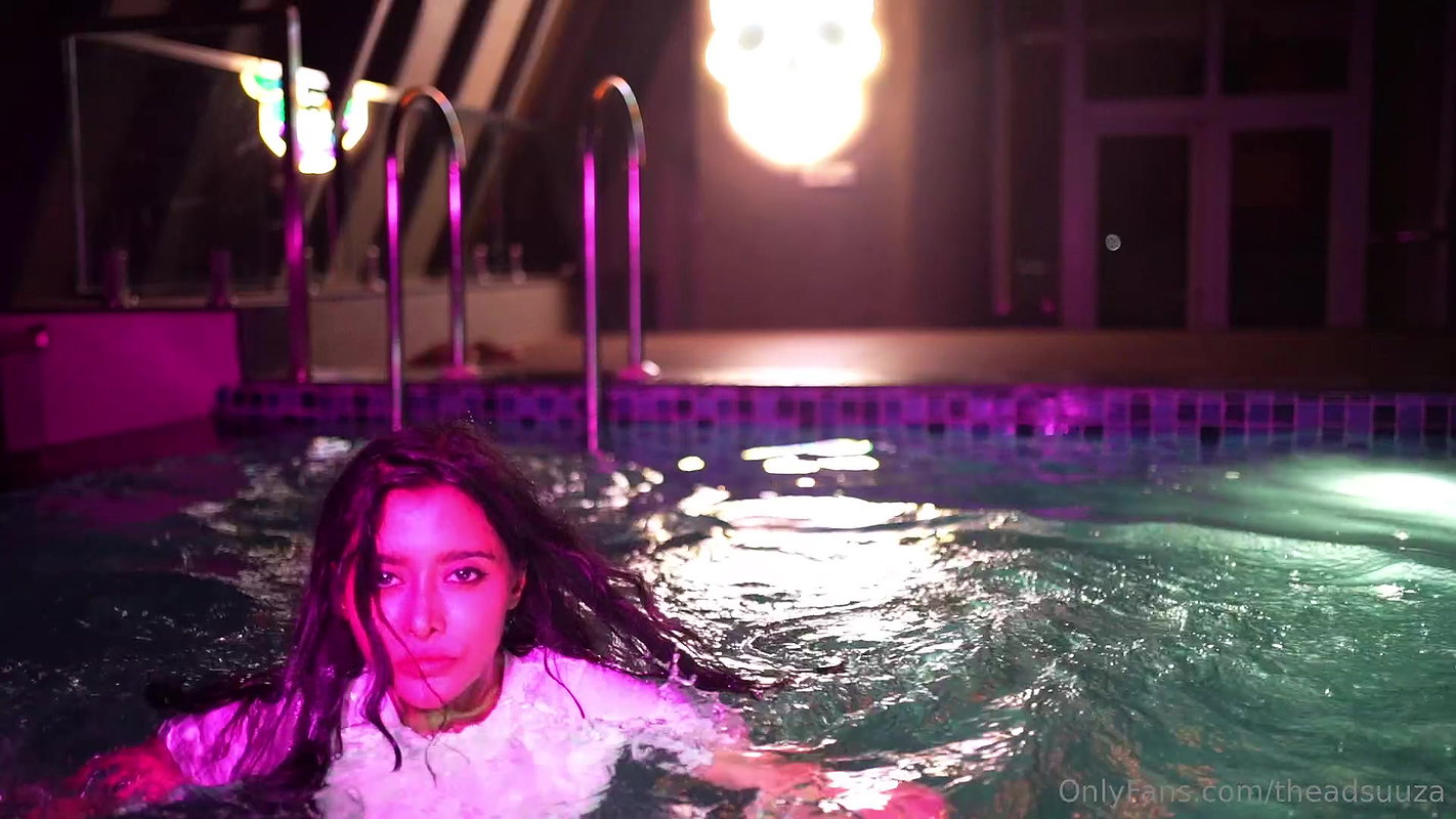 Damm Hot Thea Dsouza New Pool Video