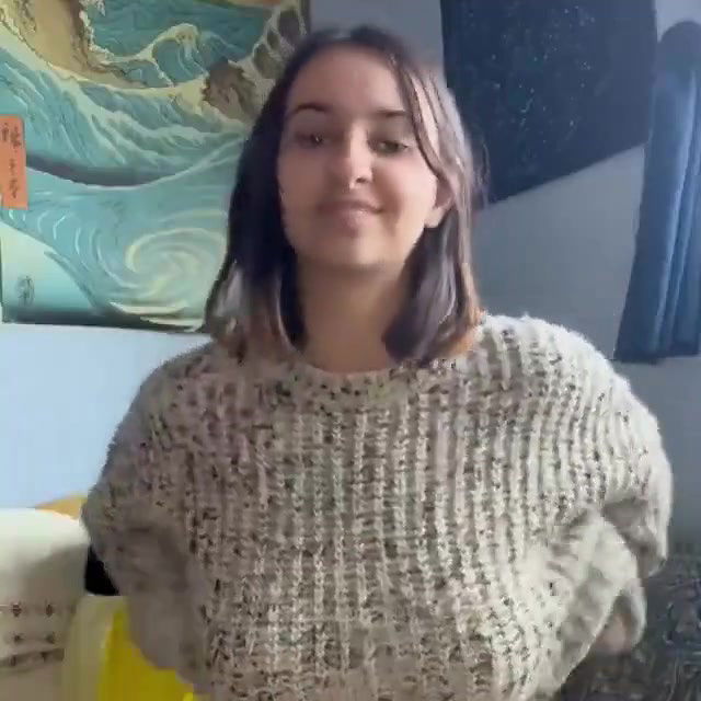 Cute Girl Big Boobs Show