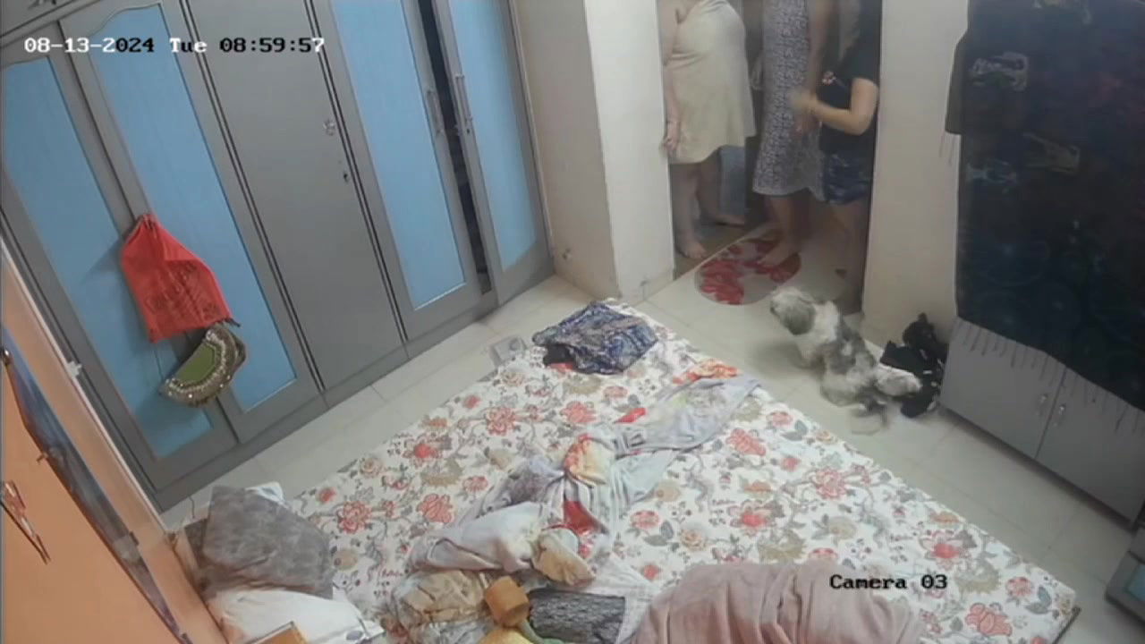 Chubby Lady Naked BooBs and huge Ass captured in cctv