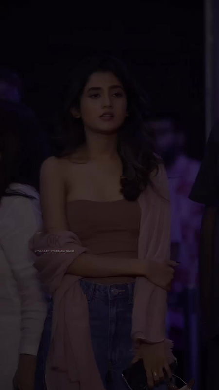 ASHLESHA THAKUR CAPTIVATING OPEN CLEAVAGE NAUGHTY AT EVENT UUFFF