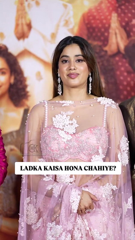 CHICK JHANVI KAPOOR IRRESISTIBLE CUMWORTHY SEXY IN DESI ATTIRE AT EVENT 16