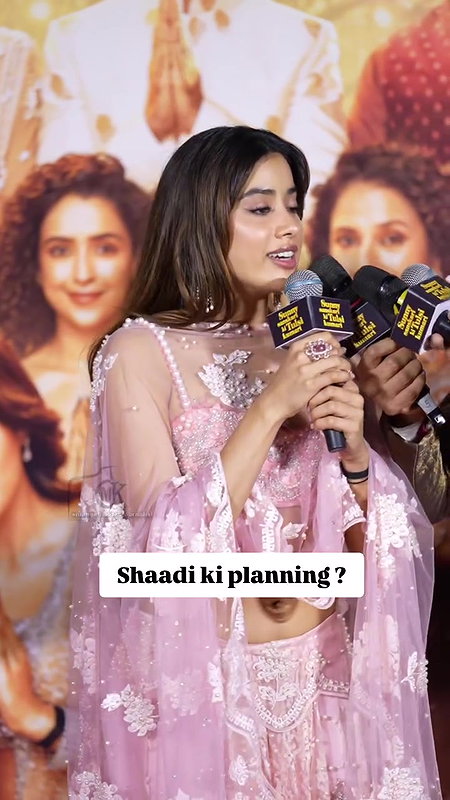 CHICK JHANVI KAPOOR IRRESISTIBLE CUMWORTHY SEXY IN DESI ATTIRE AT EVENT 18