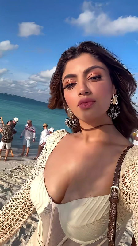 AKANKSHA PURI BOLD TEMPTRESS EXOTIC BY THE BEACH UUFFF HQ VIDEO