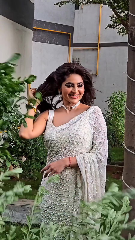 ATHULYA RAVI BEAUTY SEXY WIFE MATERIAL TEMPTING IN SAREE HQ VIDEO