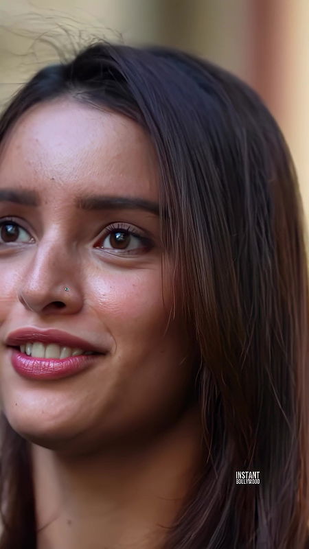 CUMWORTHY DESIRABLE BABE TRIPTI SEXY FACE CARD HQ VIDEO