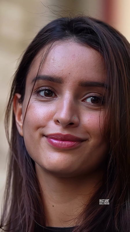 CUMWORTHY DESIRABLE BABE TRIPTI SEXY FACE CARD HQ VIDEO