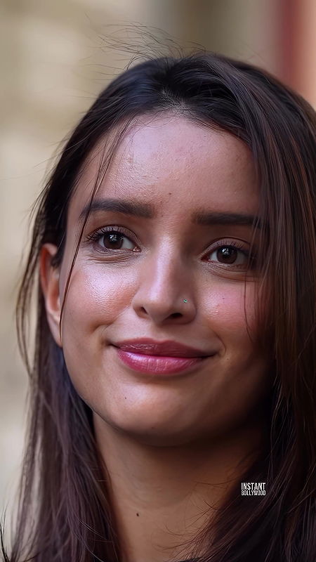 CUMWORTHY DESIRABLE BABE TRIPTI SEXY FACE CARD HQ VIDEO