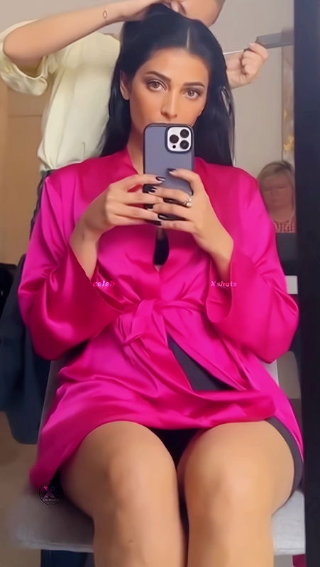 SHRUTI HASSAN MESMERIZING SEXY THIGHS SHOW HQ VIDEO