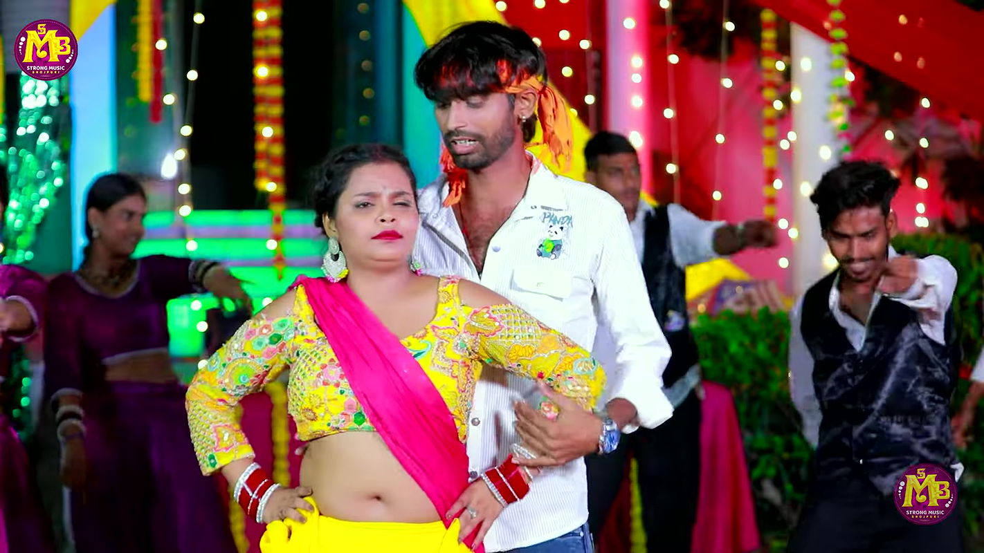 Anjali Singh boobs kissed, grabbed & pressed, navel show, smiling expressions