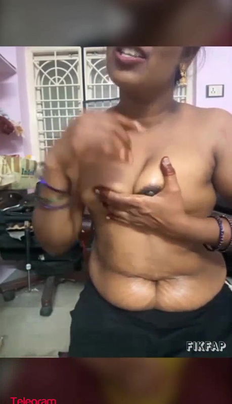 Riyaa_Telugu-stripchat-ticket-show