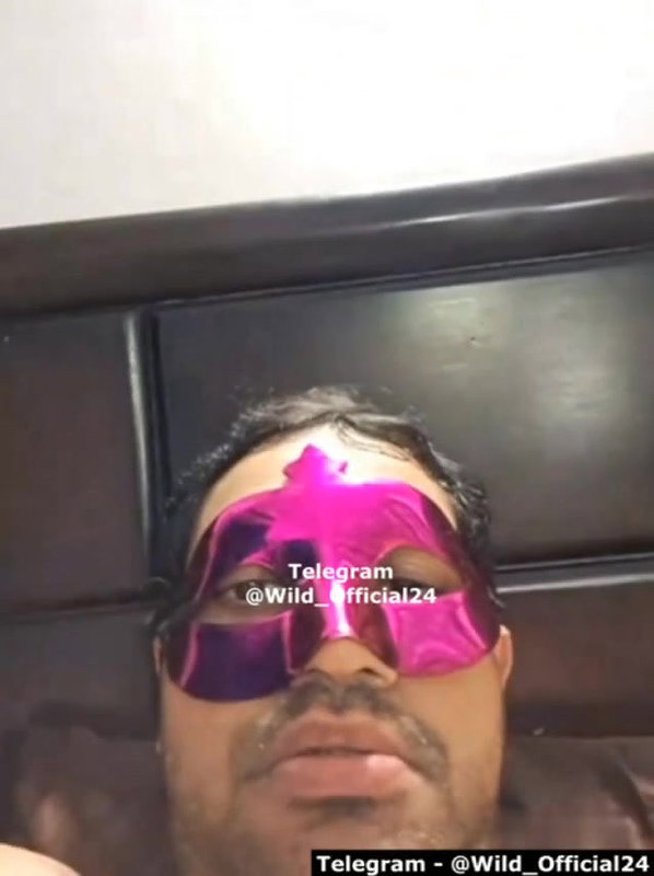 ur_khwahishh -stripchat-ticket-show