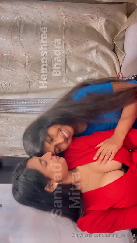 Famous influencer Sannati and Selena deep lip kissing tounge licking and lesbian play2