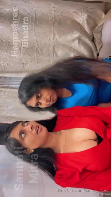 Famous influencer Sannati and Selena deep lip kissing tounge licking and lesbian play2