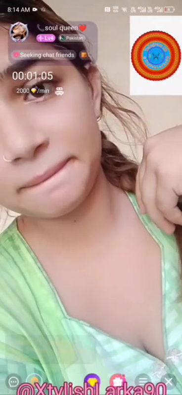 Paki Chamet Babe Soul Queen Nude Show and Piss on Live2