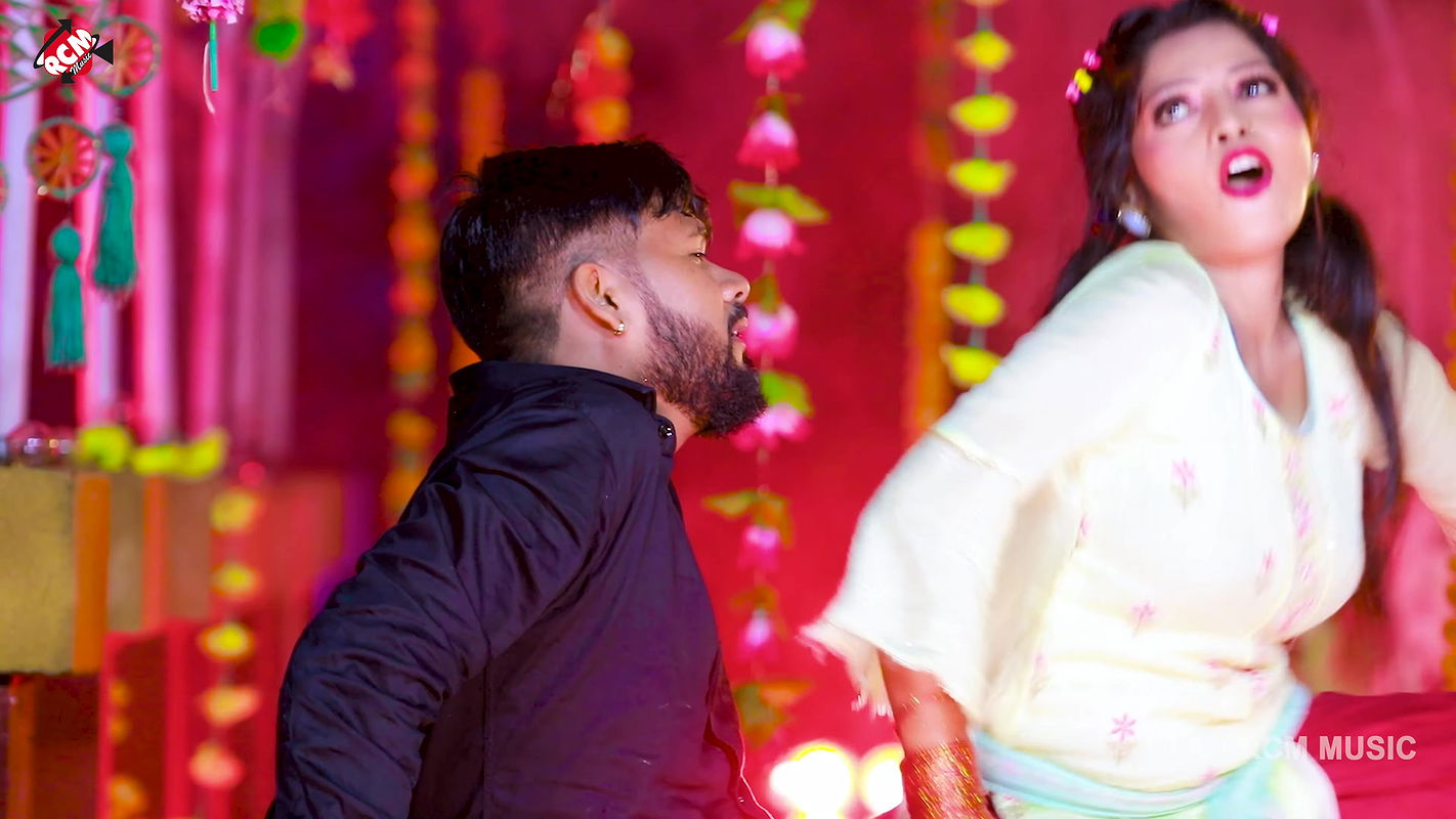 Madhu Rai boobs kissed & pressed with face, sexy cleavage, navel & armpit show