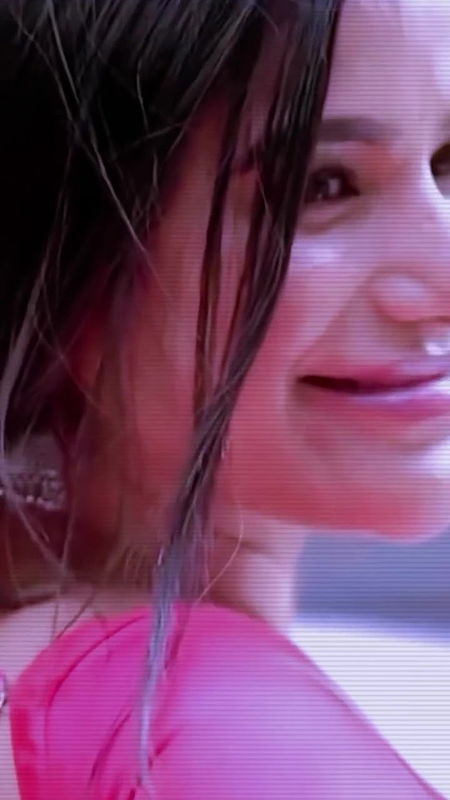 POONAM PANDEY SENSUOUS DIVA BACKLESS BLOUSE IN SAREE