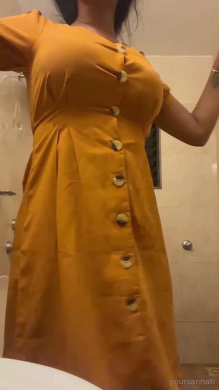 Insta Model Sannati Fingering Herself With Hindi Audio