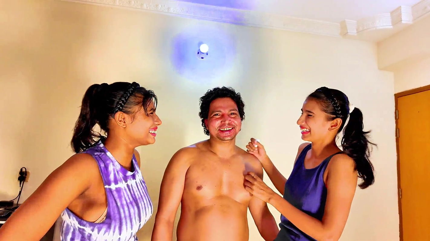 fuck us both at the same time 3some