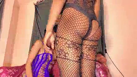 best Threesome fucked his sister-in-law and wife on the same bed, at home