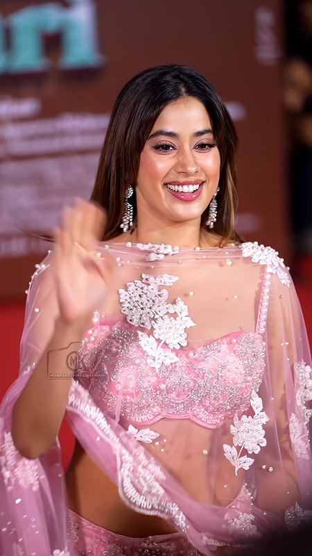 EVENT SSKTK PROMOTION FT JHANVI KAPOOR IRRESISTIBLE CUMWORTHY LOOKS EROTIC HQ 5 VIDEO6