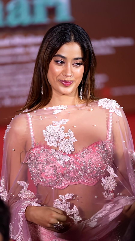 EVENT SSKTK PROMOTION FT JHANVI KAPOOR IRRESISTIBLE CUMWORTHY LOOKS EROTIC HQ 5 VIDEO6