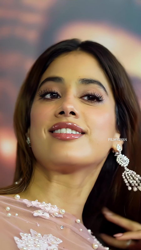 EVENT SSKTK PROMOTION FT JHANVI KAPOOR IRRESISTIBLE CUMWORTHY LOOKS EROTIC HQ 5 VIDEO8