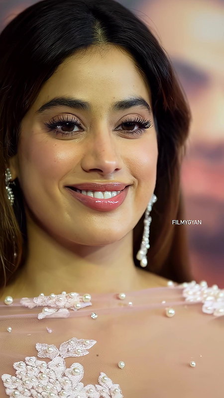 EVENT SSKTK PROMOTION FT JHANVI KAPOOR IRRESISTIBLE CUMWORTHY LOOKS EROTIC HQ 5 VIDEO8