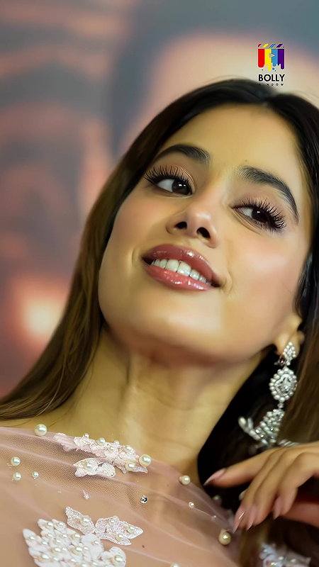 EVENT SSKTK PROMOTION FT JHANVI KAPOOR IRRESISTIBLE CUMWORTHY LOOKS EROTIC HQ 5 VIDEO10