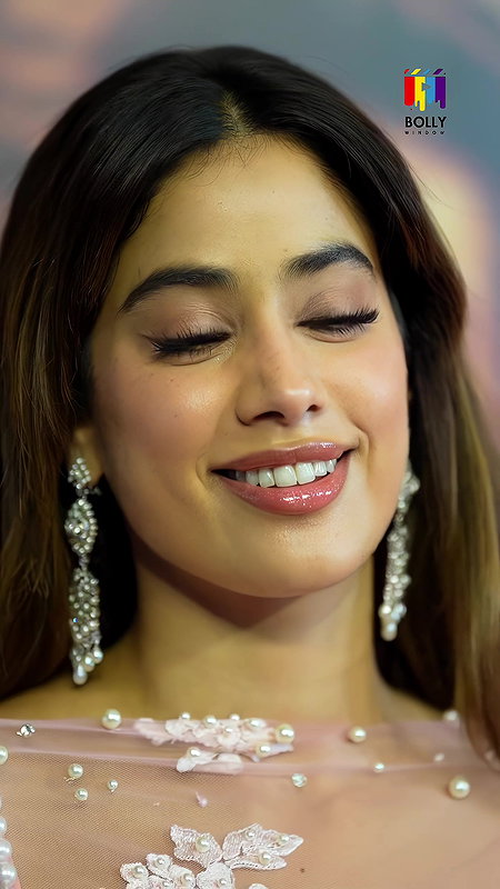 EVENT SSKTK PROMOTION FT JHANVI KAPOOR IRRESISTIBLE CUMWORTHY LOOKS EROTIC HQ 5 VIDEO10