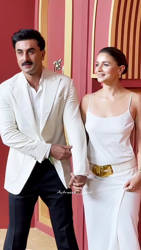 HYPNOTIC MILF ALIA MOMMY LUSTY SIDE CUT VIEW BACKLESS AND CUTE CLEVAGE TEASE HQ 4 VID4