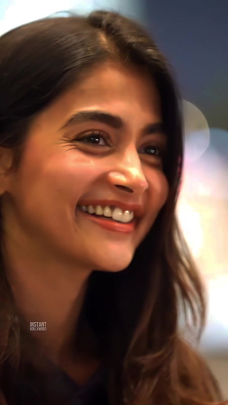 POOJA HEGDE CUMWORTHY BABE SEXY FACE CARD HQ VIDEO2