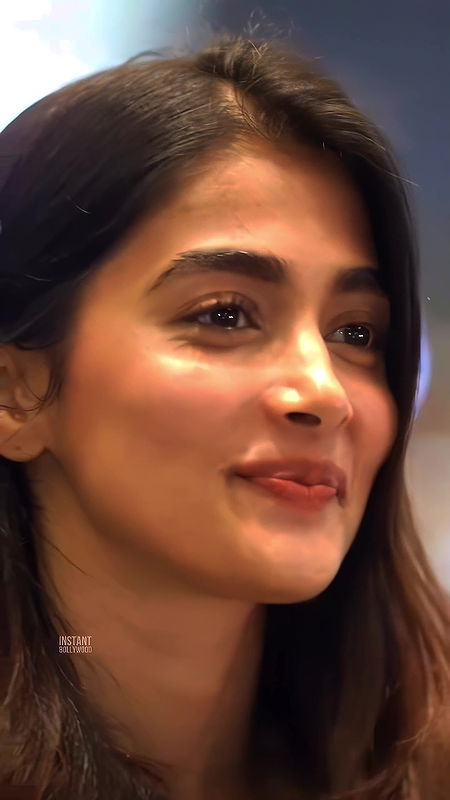 POOJA HEGDE CUMWORTHY BABE SEXY FACE CARD HQ VIDEO2