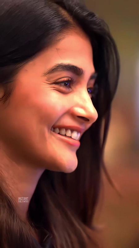 POOJA HEGDE CUMWORTHY BABE SEXY FACE CARD HQ VIDEO2