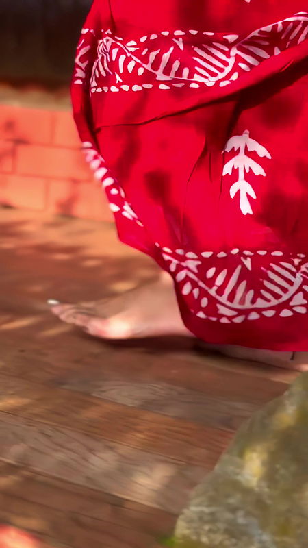 PRIYA PRAKASH VARRIER CUTE SEXY WIFE MATERIAL IN RED SAREE HQ VIDEO2