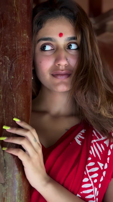 PRIYA PRAKASH VARRIER CUTE SEXY WIFE MATERIAL IN RED SAREE HQ VIDEO2