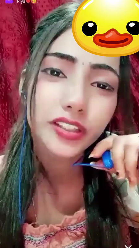 Super Hot Riya Quick Pussy Flash on Chamet Live2