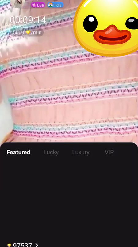 Super Hot Riya Quick Pussy Flash on Chamet Live2