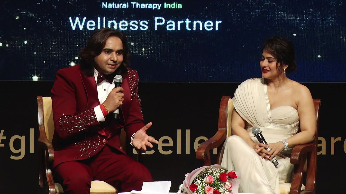 Milf Kajol Milk Tanker Boobs Exposure & Cleavage Seduction Show-1080P2