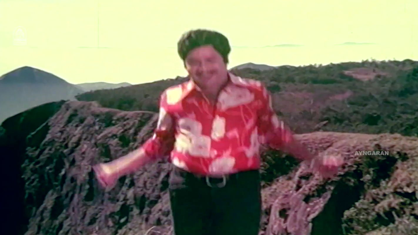 MILF KR Vijaya hot saree song – Side Hip show, Expressions2