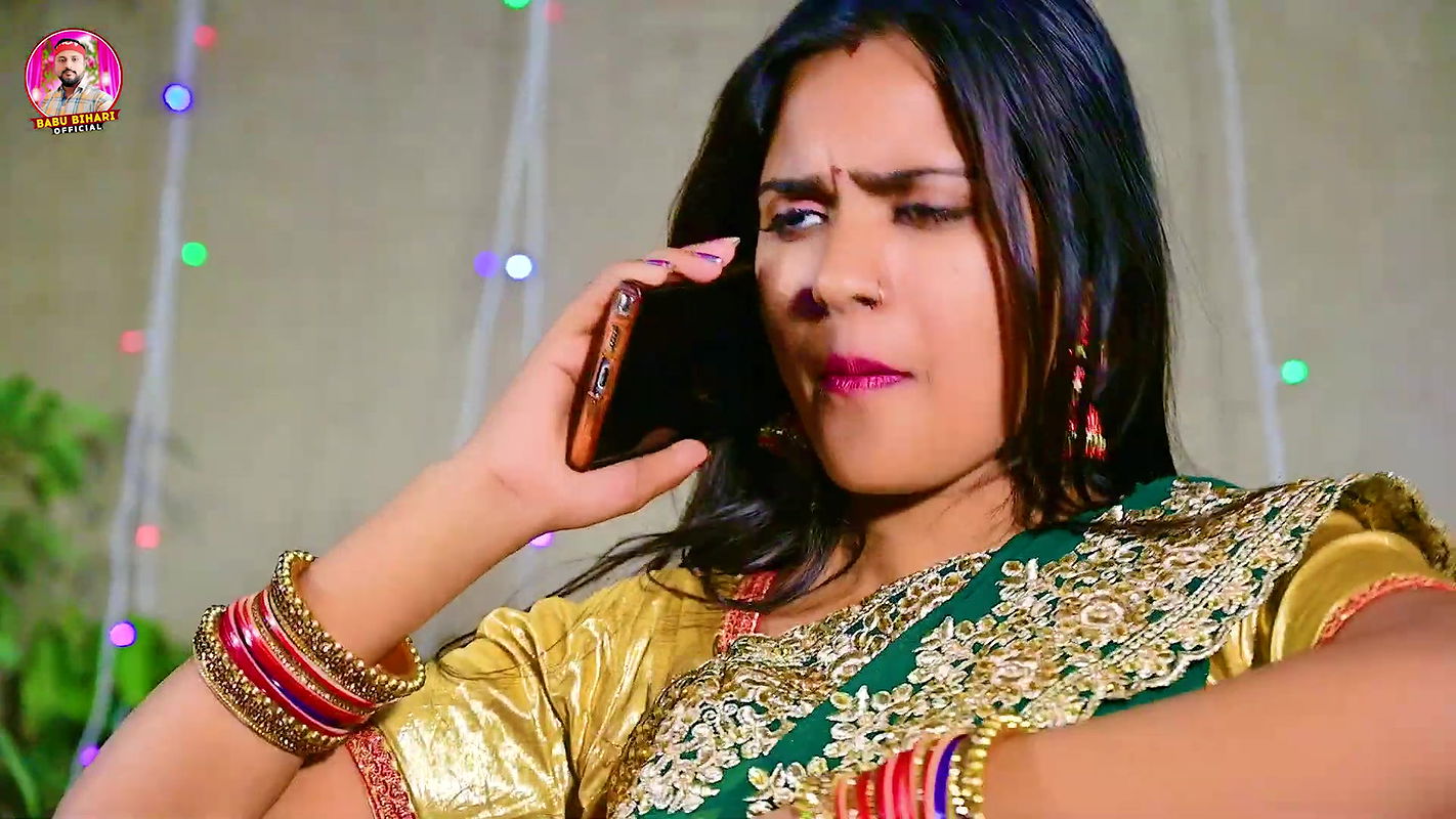 Niharika Raj hot saree song – Devar – Bhabhi, Navel fingered nicely, Maaza on navel2