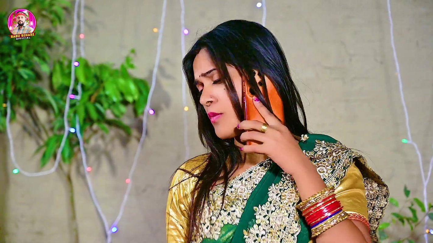 Niharika Raj hot saree song – Devar – Bhabhi, Navel fingered nicely, Maaza on navel2