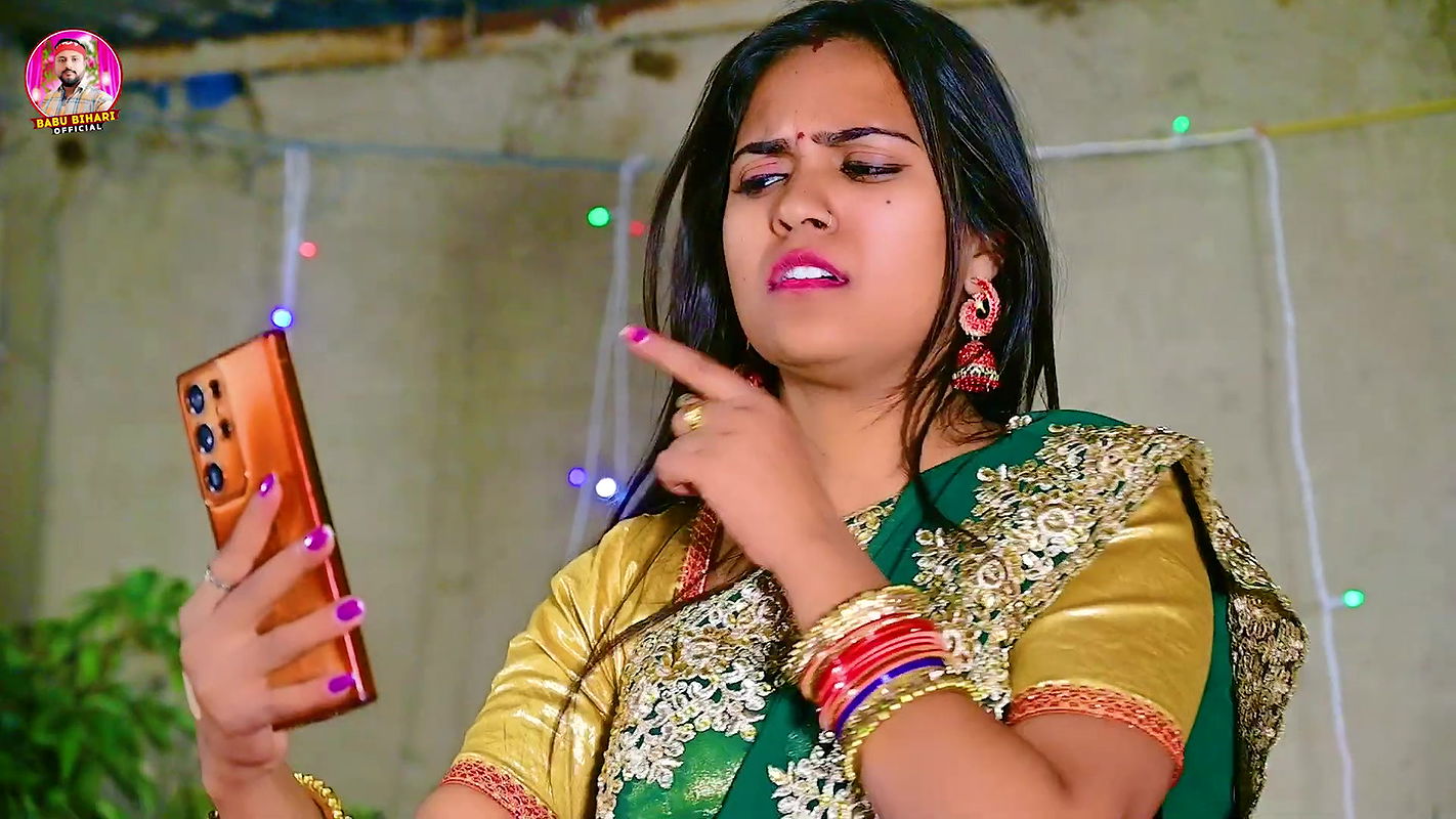 Niharika Raj hot saree song – Devar – Bhabhi, Navel fingered nicely, Maaza on navel2